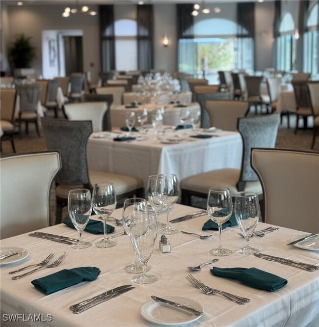 Building Photo - 3455 Laurelgreens Ln S