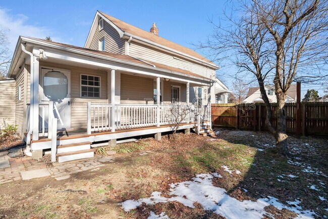 Building Photo - 409 Harrison Ave