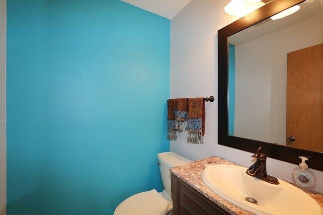Building Photo - 3139 Bowfield Way