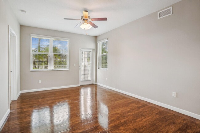 Building Photo - 3615 High Ridge Rd