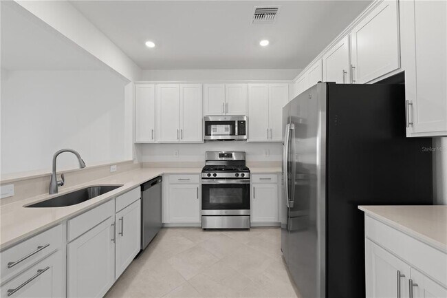 Building Photo - 15003 White Pearl Rd