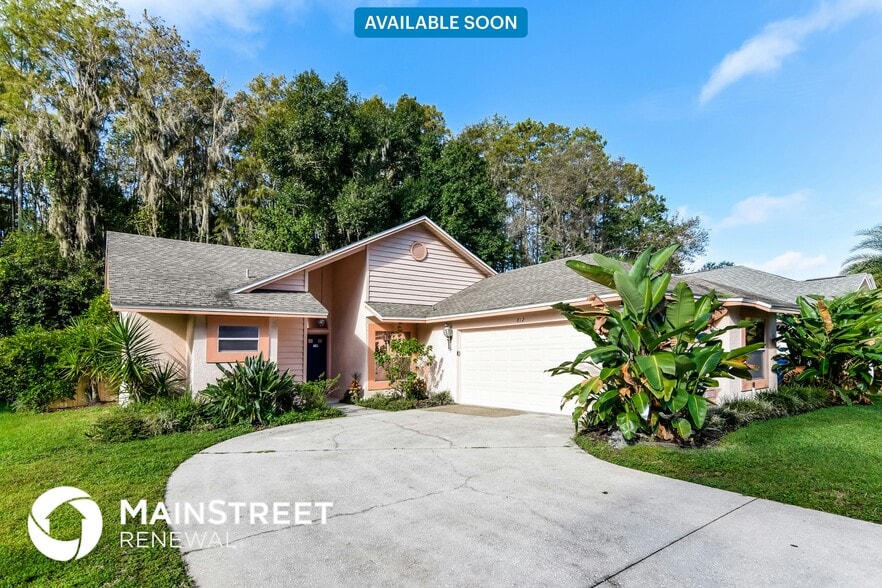 Primary Photo - 812 Crestridge Dr