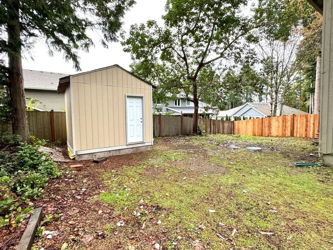 Building Photo - Modern 2BR, 1.5BA Duplex in Gig Harbor - F...