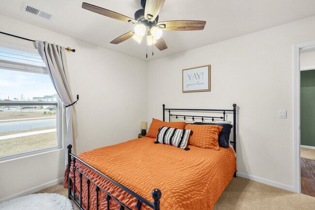 Building Photo - Well-Maintained 4 Bedroom Corner Lot Home in The Palms with Resort-Style Community Amenities