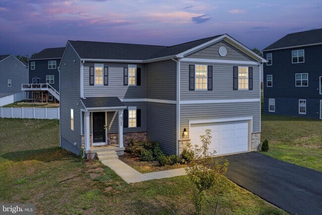 Building Photo - 3155 White Tail Dr