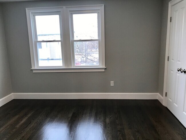 Building Photo - 91 Grant St