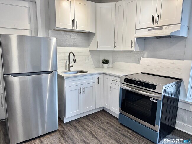 Building Photo - 34 Hanford Ave