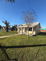 Building Photo - 411 Grand Ave