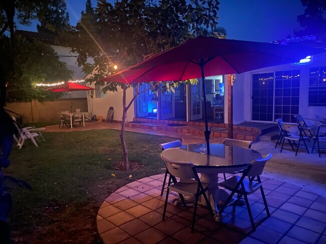 Building Photo - 12619 Emelita St