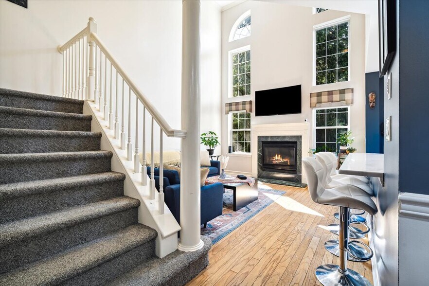 Building Photo - 471 Mahogany Ct