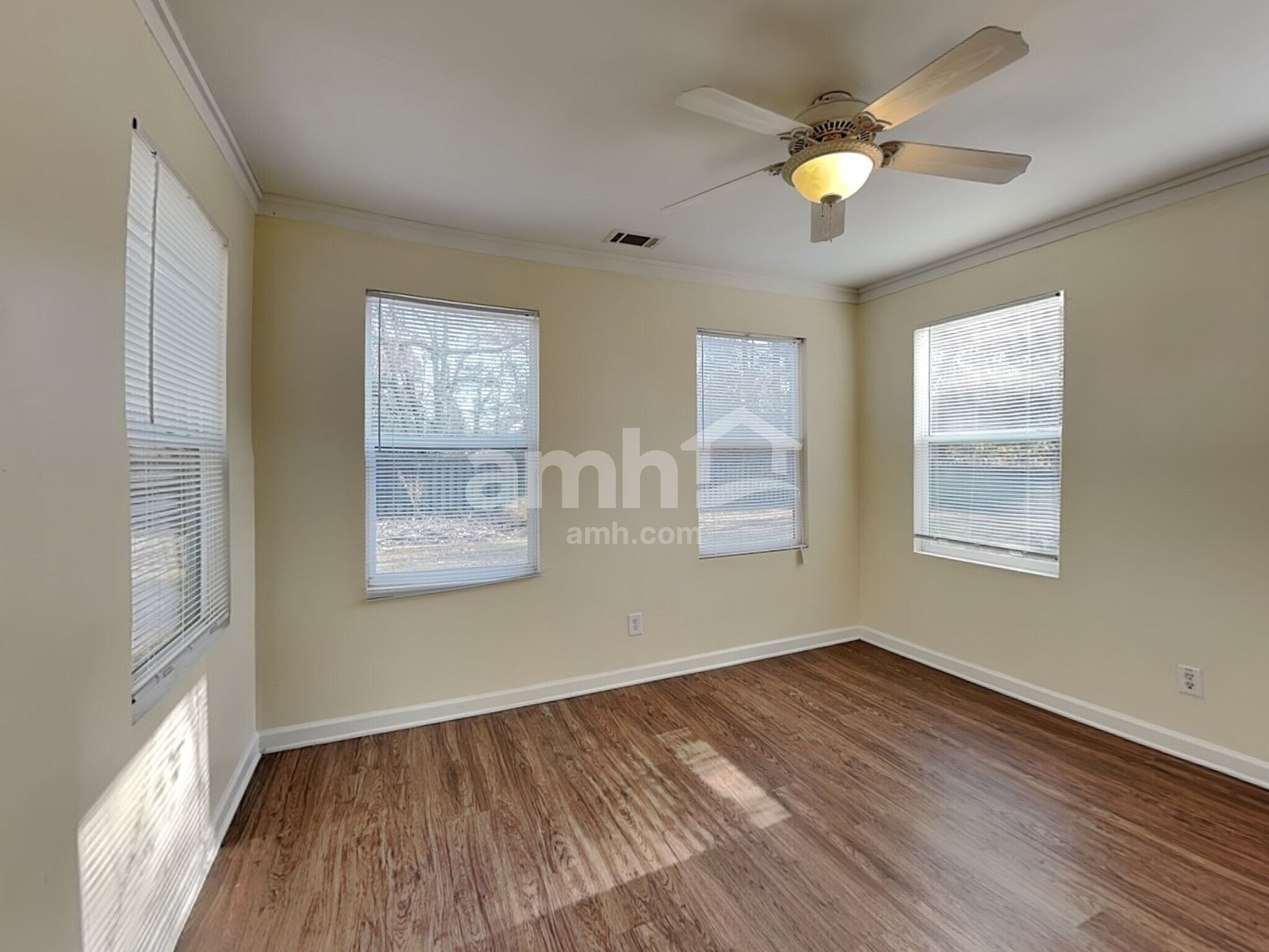 Building Photo - 241 Fairbrook Ln