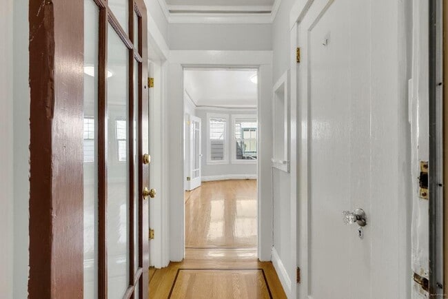 Building Photo - 312 Fillmore St