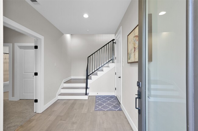 Building Photo - 2103 Bevis St