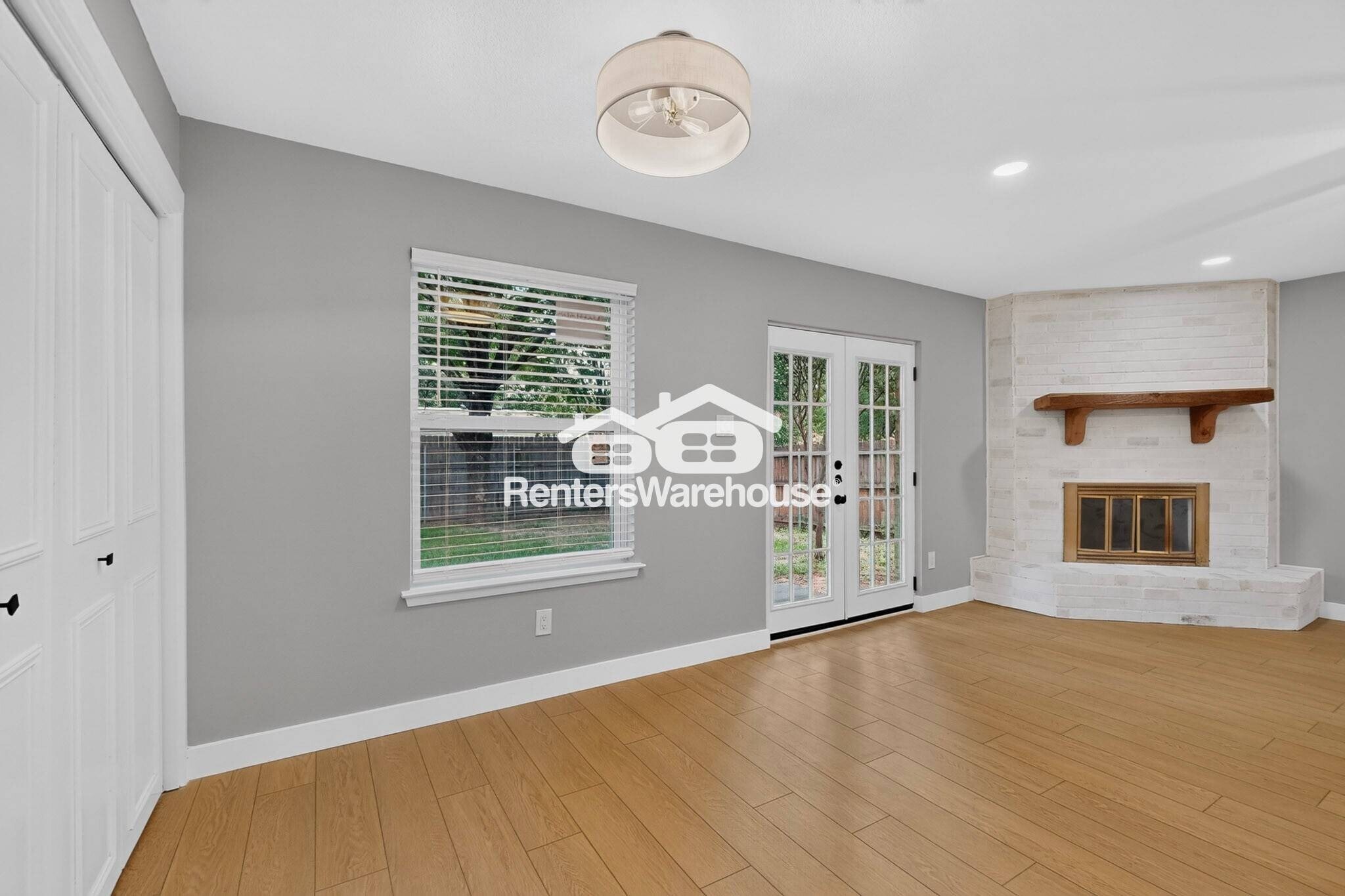 Building Photo - 5306 Vincennes Ct