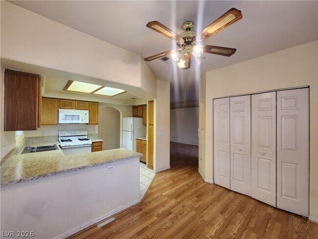 Building Photo - 509 Indian Bluff St