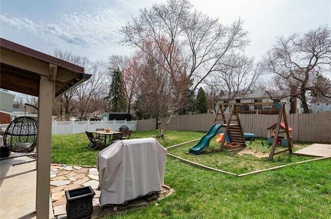 Building Photo - 151 Pilgrim Dr