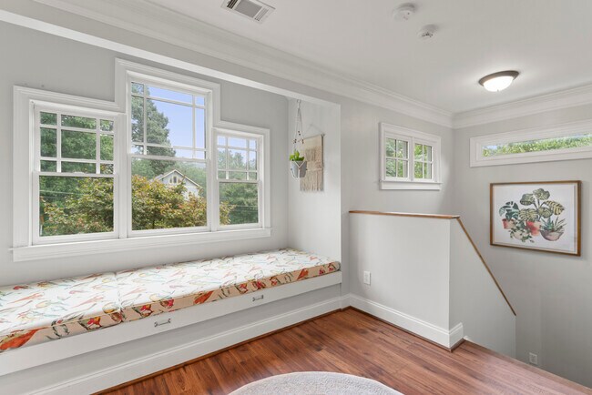 Building Photo - 3135 Alston Dr