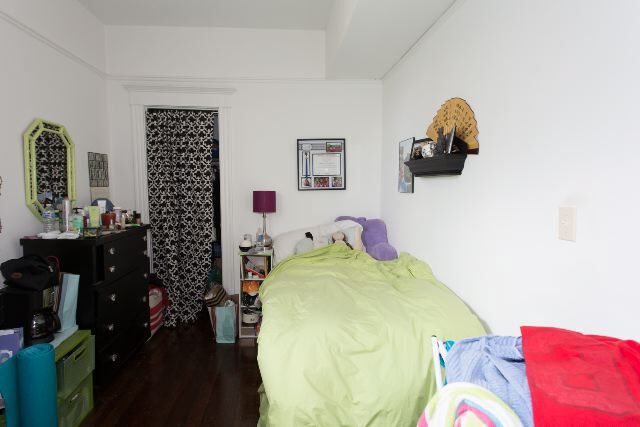 Building Photo - 870 W Buckingham Pl