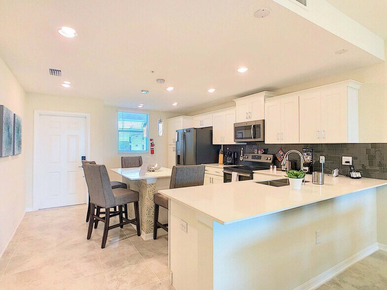 Building Photo - 3111 Paradox Cir