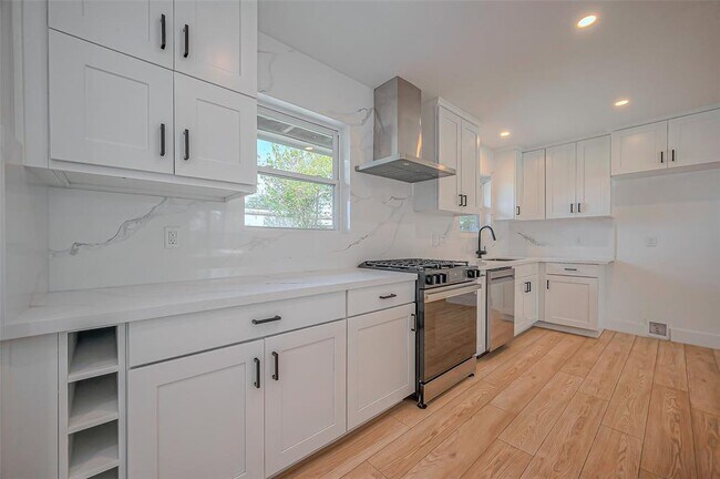Building Photo - 2214 Nina Lee Ln
