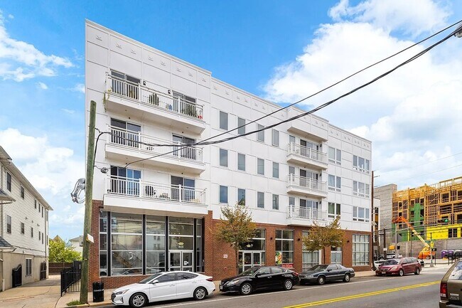 Building Photo - 42 Norfolk St