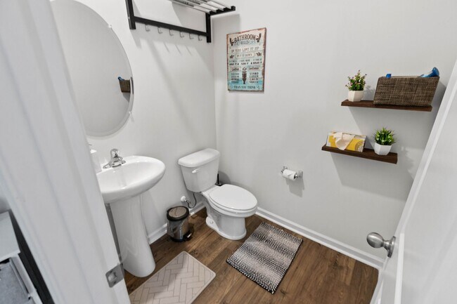 Building Photo - 833 Colmore Trl