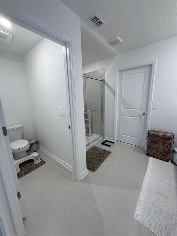Building Photo - 5617 Gingham Dr