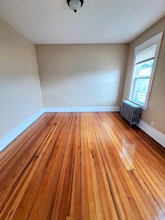 Building Photo - 92 Waumbeck St