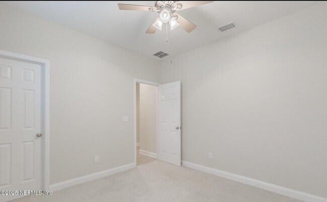 Building Photo - 11324 Glenlaurel Estates Dr