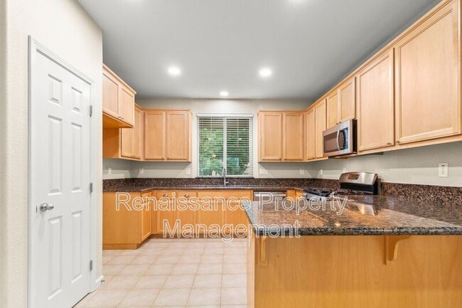 Building Photo - 15896 4 Corners Ct