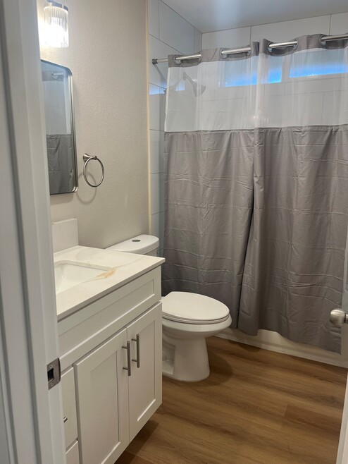 Building Photo - 2059 S Nautical St