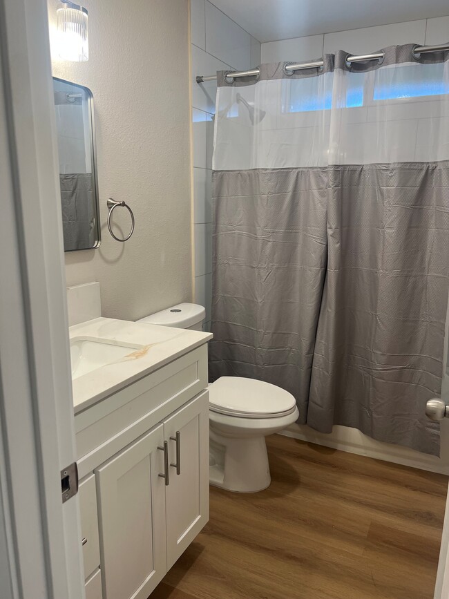 Building Photo - 2059 S Nautical St