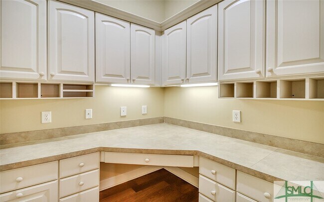 Building Photo - 1802 Woodside Ridge