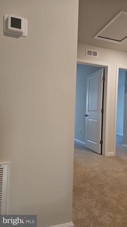 Building Photo - 18 Elliot Ln