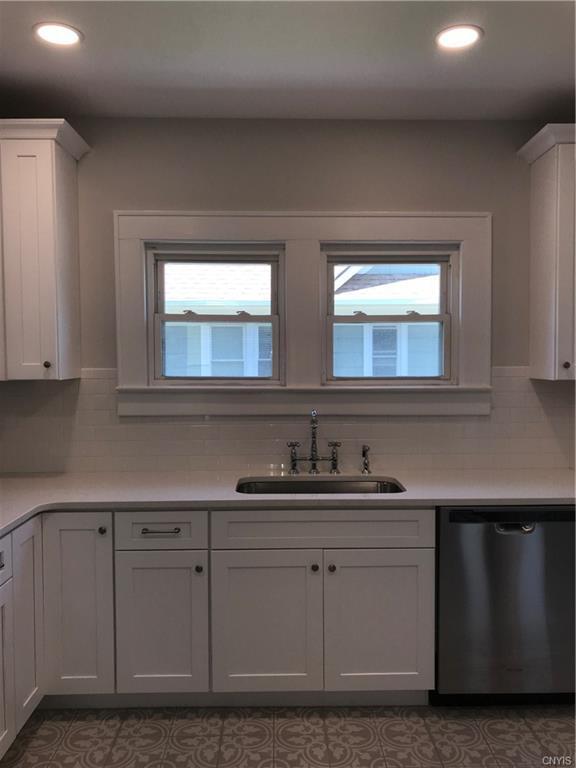 Building Photo - 126 Shotwell Park