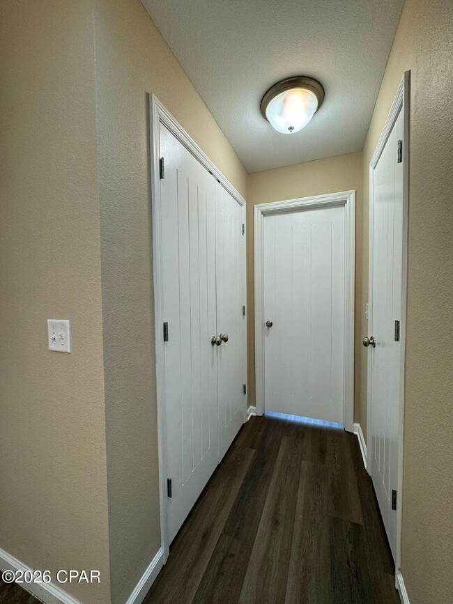 Building Photo - 1808 Shanun Ct