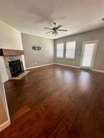 Building Photo - 900 Lake Worth Trl