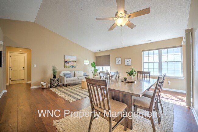 Building Photo - 302 Creeks End Cir