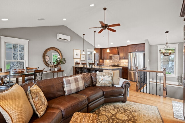 Building Photo - 16654 Inguadona Beach Cir SW