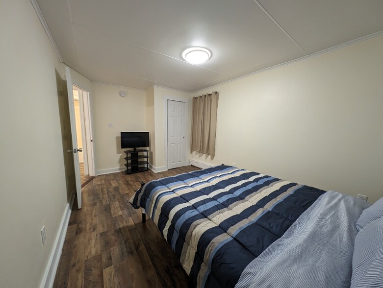 Building Photo - 4 Legassie St