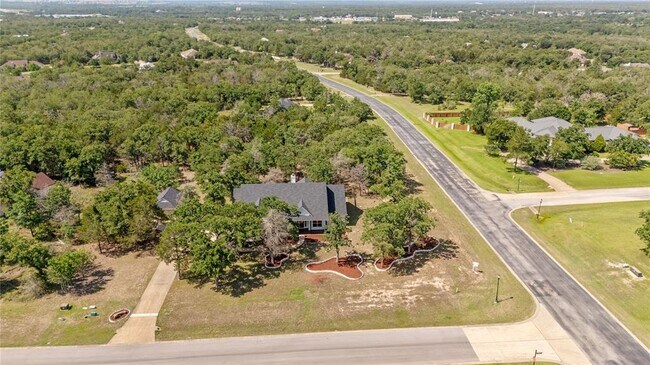 Building Photo - 105 Musket Dr