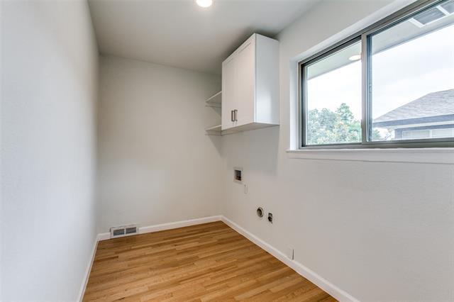 Building Photo - 3517 Woodleigh Dr