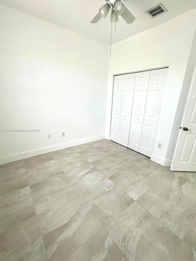 Building Photo - 9285 220th Ter