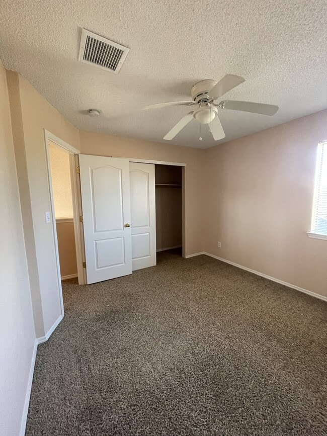 Building Photo - 3425 Scarlet Point Dr