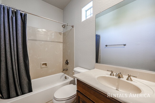 Building Photo - 3173 E Canyon Way