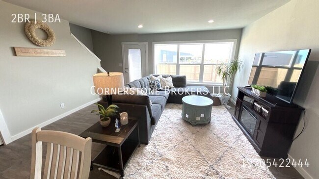 Building Photo - 1116 Colton-A