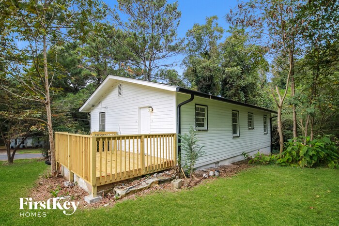 Building Photo - 4684 Clemmons Dr