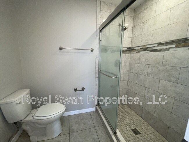 Building Photo - 3812 Dovehollow Dr