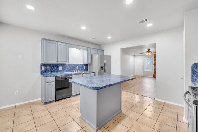 Building Photo - Available NOW!!!! Beautiful 1 story, 4 bed...
