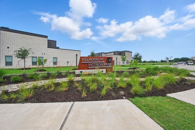 Building Photo - 2076 Layla Dr